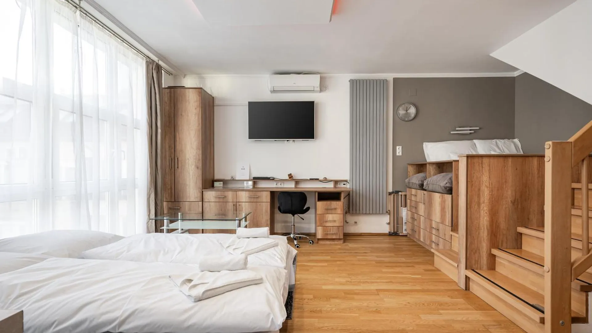 Eclipse Elegance Apartment Budapest