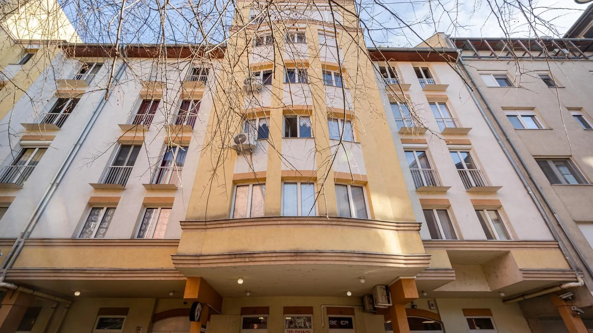 Eclipse Elegance Apartment Budapest